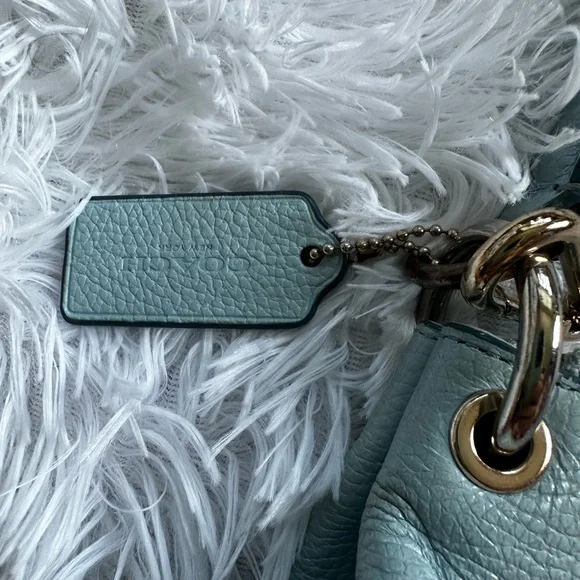 Coach Charley Embossed Horse and Carriage Pebbled Leather Crossbody Purse - Picture 3 of 9